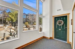 Courtyard Hot Tub Condo Near Ski Resorts & Golf