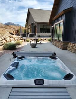 Mountain View Retreat w/ Hot Tub & Pool Access