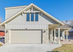 Mountain View Retreat w/ Hot Tub & Pool Access