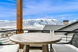 Eden House: Powder Mountain Views & Hot Tub