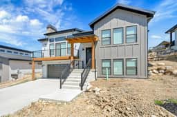 Ski Retreat: Powder Mountain Views & Hot Tub Bliss