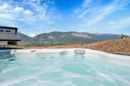 Ski Retreat: Powder Mountain Views & Hot Tub Bliss