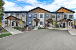 Eden Townhouse: Hot Tub & Golf Retreat w/Mountain Views