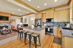 Pet-Friendly Luxury House w/ Hot Tub & Game Room