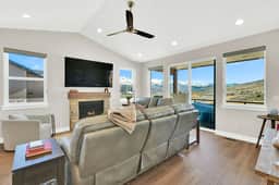 Eden Retreat: Hot Tub & Ski-In/Ski-Out Views