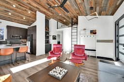 Eden Mountain Cabin: Hot Tub & Stunning Views Retreat