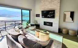 Lux Retreat Hot Tub, Pet-Friendly, Near Ski Resort