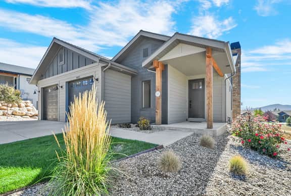 Mountain View Family Retreat w/ Hot Tub & Ski Access