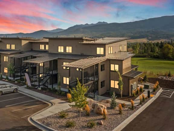 Mountain View Condo on Wolf Creek Golf Course