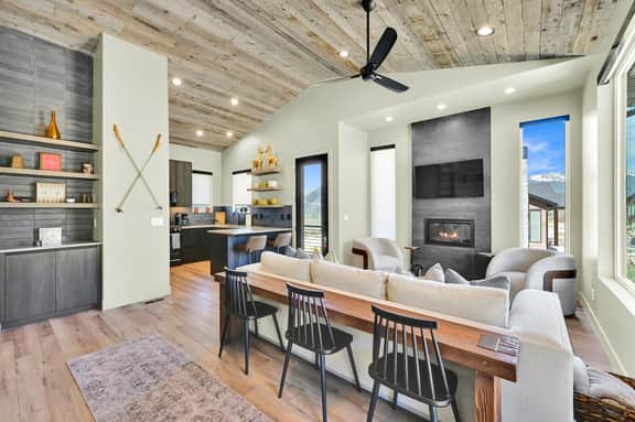 Ski-In Ski-Out Eden Cabin w/ Hot Tub & Fireplace