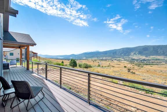 Stunning Mountain-View Home with Hot Tub in Eden