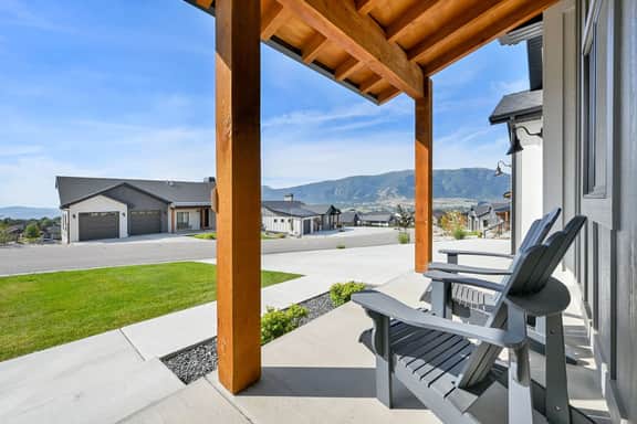 Hot Tub House: Ski Retreat at Powder Mountain