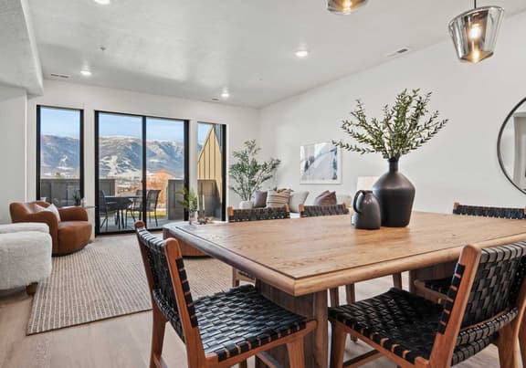 Mountain View Condo on Wolf Creek Golf Course