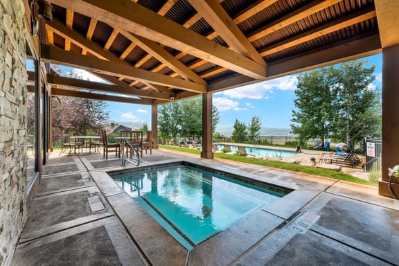 Mountain Retreat: Indoor Fire, Pool & Trails Access