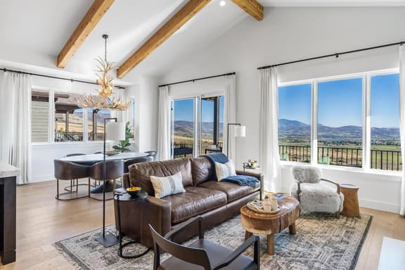 Mountain View Escape Hot Tub Sauna & Pet-Friendly